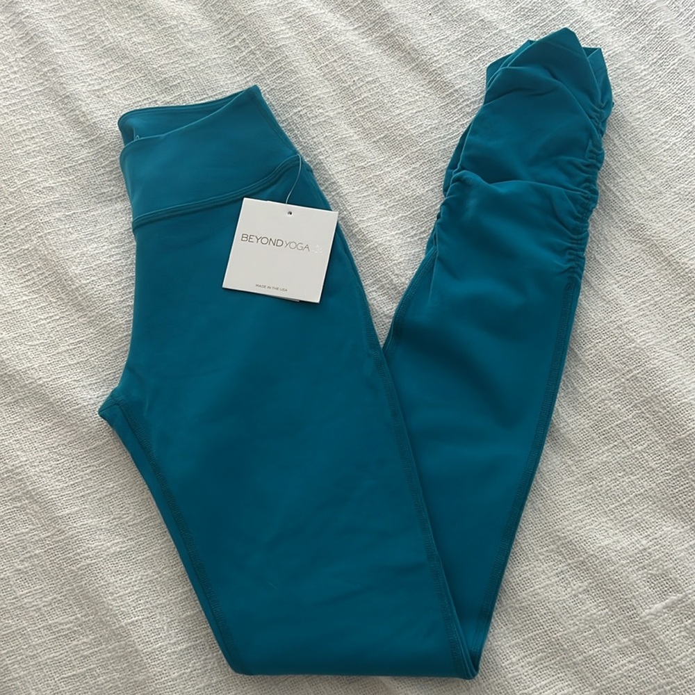 NEW Beyond Yoga Teal Blue Leggings with Rouching - Size Small